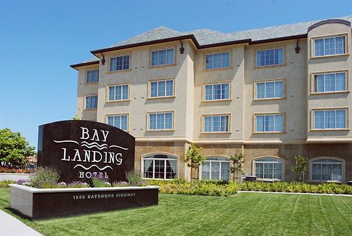 Hotel Bay Landing