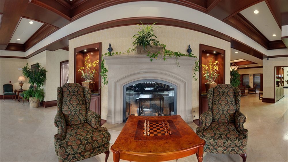 Bay Landing Hotel
